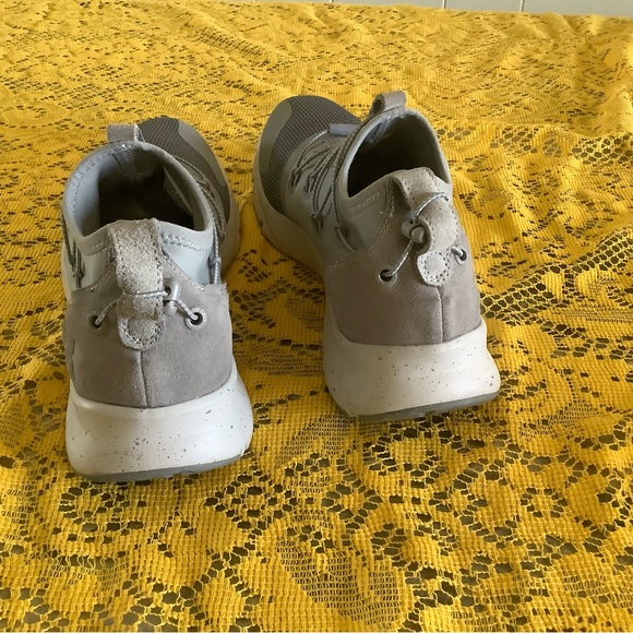 Under Armour Drift 2 running shoes size 8 - Picture 4 of 8